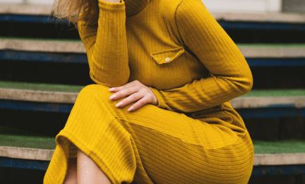 Outfit - Women's Yellow Long-sleeved Dress